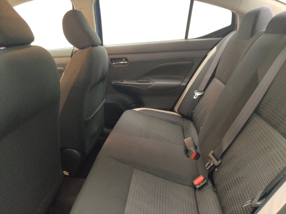 Used 2020 Nissan Versa SV FWD image 18
