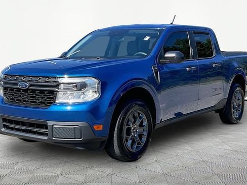 Used 2023 Ford Maverick XLT FWD image 3