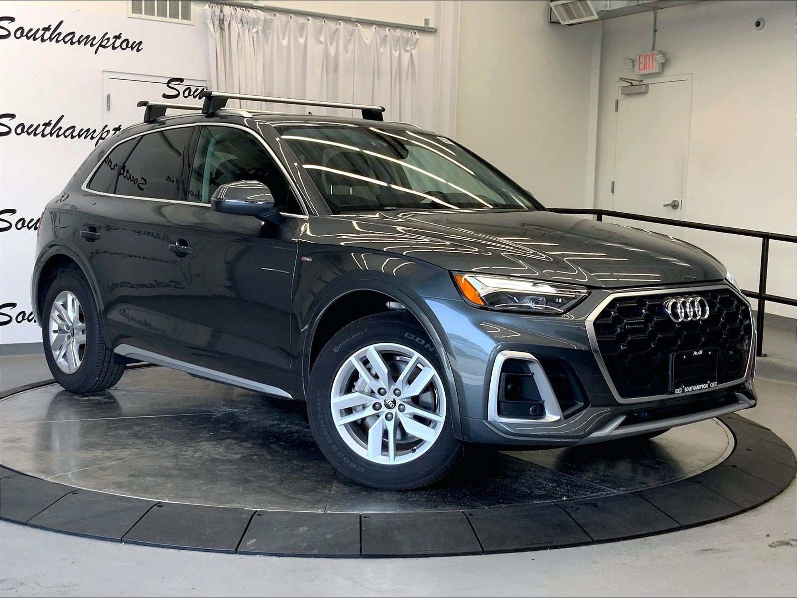 Certified 2023 Audi Q5 2.0T Premium w/ Convenience Package AWD/4WD image 1