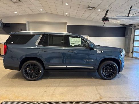 New 2026 GMC Yukon Denali w/ Denali Reserve Package AWD/4WD image 8