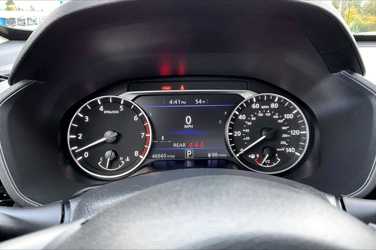 Used 2025 Nissan Altima 2.5 SV FWD image 14