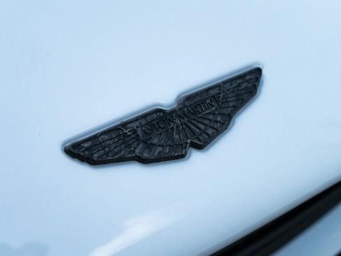 Used 2019 Aston Martin DB11 AMR RWD image 40