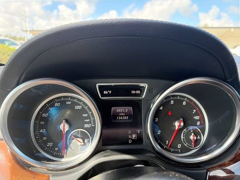 Used 2018 Mercedes-Benz GLS 450 4MATIC image 12