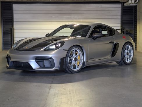 Used 2024 Porsche 718 Cayman GT4 RS image 1