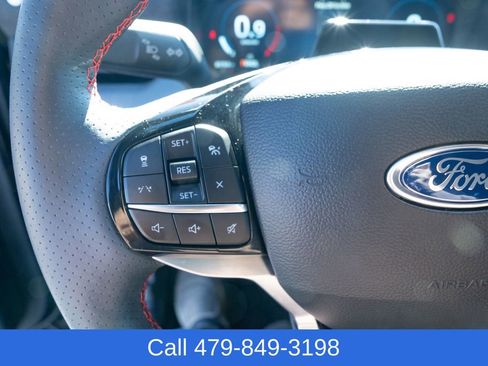 Used 2025 Ford Explorer ST-Line w/ ST-Line Street Pack image 22