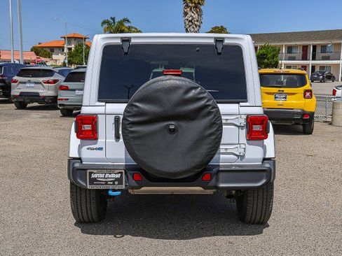 Used 2023 Jeep Wrangler Sahara AWD/4WD image 5
