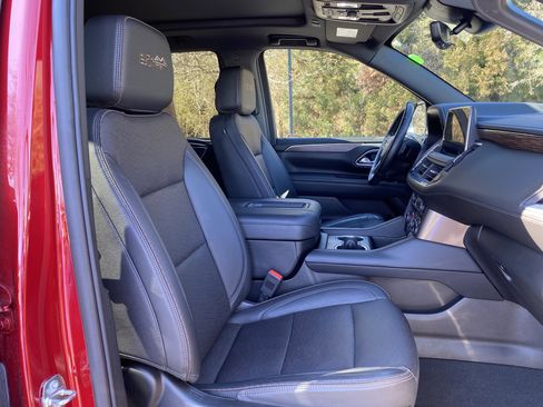 Used 2023 Chevrolet Tahoe High Country image 37