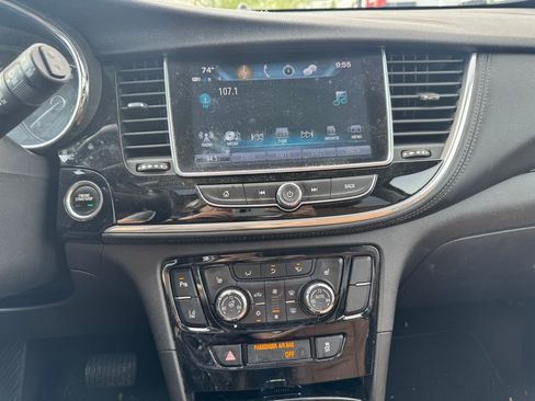 Used 2020 Buick Encore Essence w/ Experience Buick Package image 13