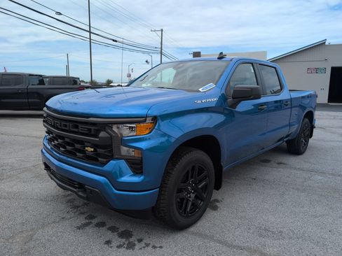 Used 2024 Chevrolet Silverado 1500 Custom AWD/4WD image 2