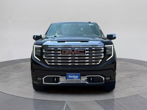 Used 2022 GMC Sierra 1500 Denali w/ Denali Reserve Package image 10