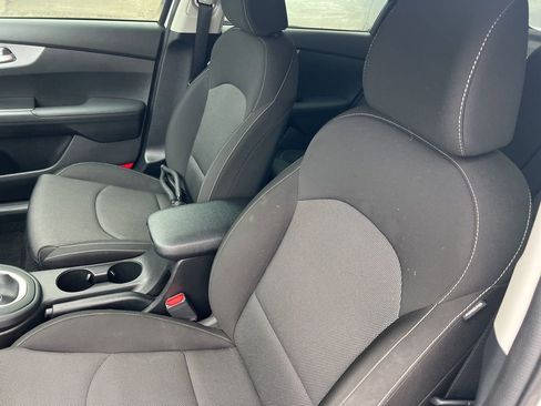 Certified 2023 Kia Forte LXS image 5