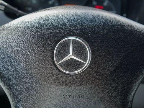 Used 2016 Mercedes-Benz Sprinter 2500 image 23