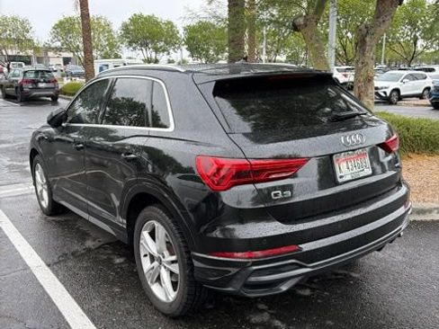 Used 2022 Audi Q3 2.0T Premium w/ Convenience Package AWD/4WD image 4