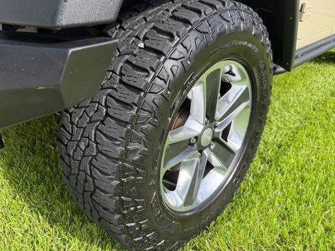 Used 2017 Jeep Wrangler Unlimited Sport image 26