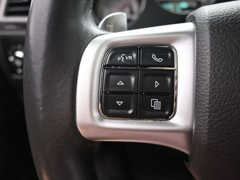 Used 2013 Dodge Challenger SXT RWD image 18