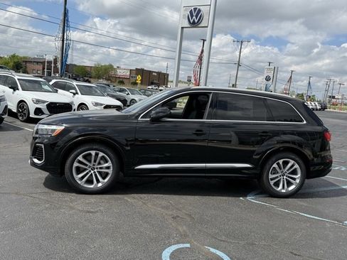 New 2025 Audi Q7 3.0T Prestige image 3