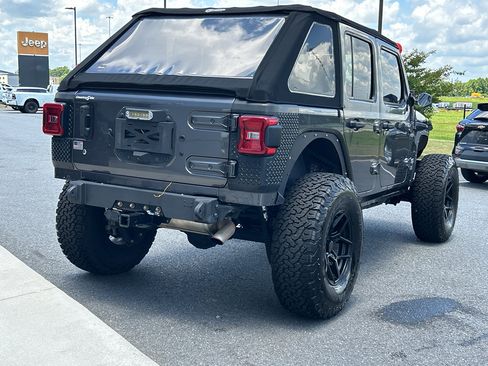 Used 2019 Jeep Wrangler Unlimited Sport image 6