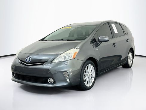 Used 2014 Toyota Prius V Five FWD image 3