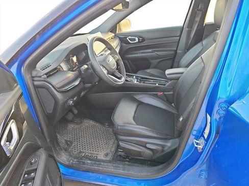 Used 2025 Jeep Compass Trailhawk AWD/4WD image 29