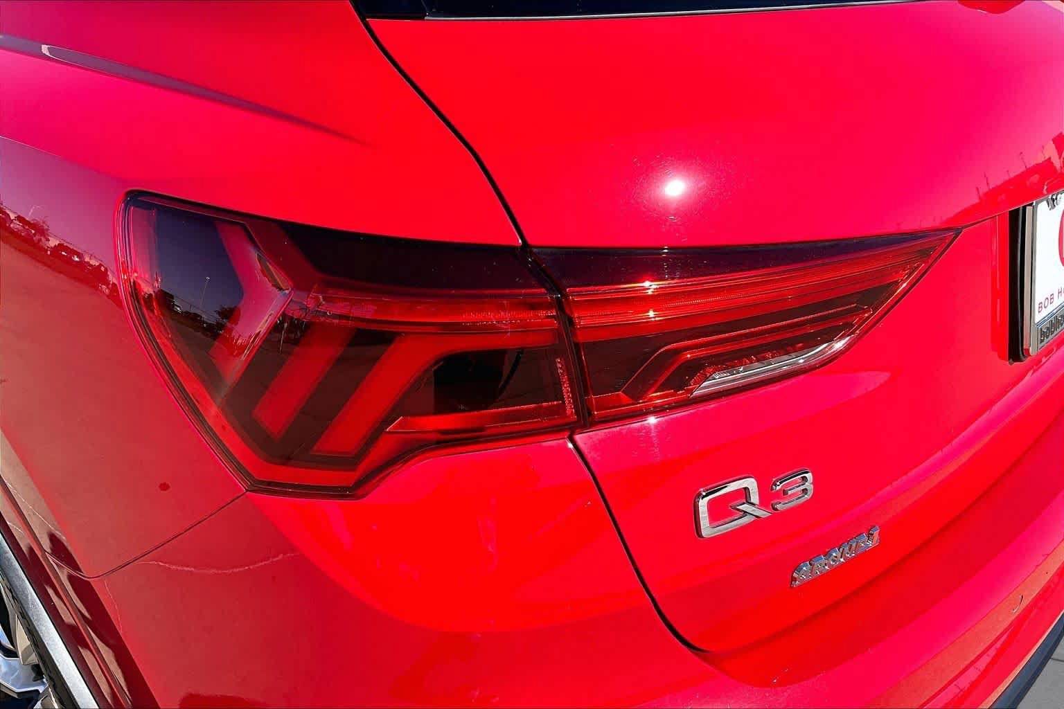 Used 2020 Audi Q3 2.0T Premium Plus w/ Premium Plus Package AWD/4WD image 28