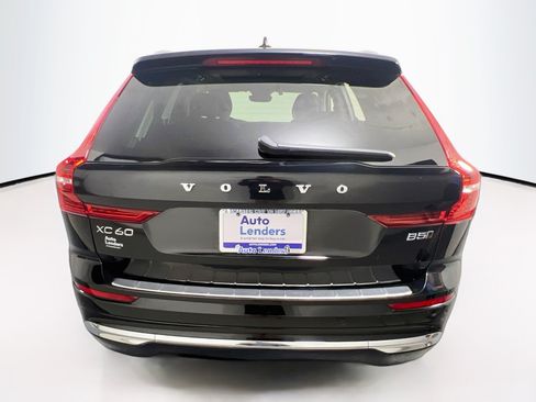 Used 2023 Volvo XC60 B5 Plus AWD/4WD image 6