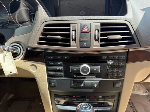 Used 2010 Mercedes-Benz E 550 Coupe image 19