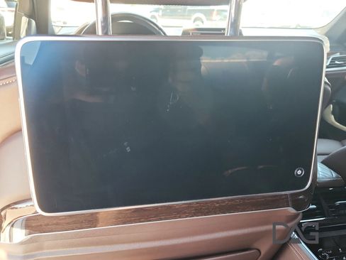 Used 2022 BMW 750i xDrive 750i xDrive Sedan 4D image 19