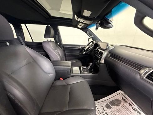 Used 2022 Lexus GX 460 Premium w/ Premium Plus Package AWD/4WD image 38