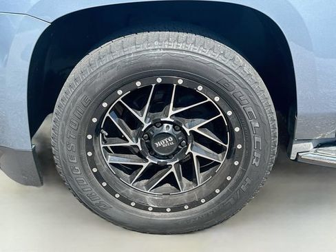 Used 2015 Chevrolet Tahoe LTZ AWD/4WD image 32