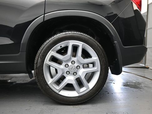 Used 2024 Honda Passport EX-L image 12