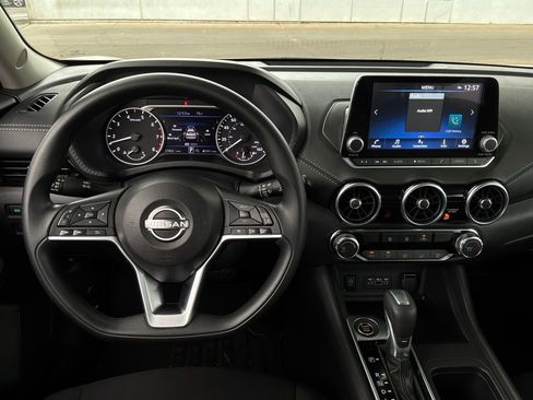 Used 2025 Nissan Sentra SV FWD image 13