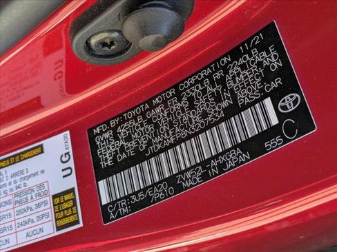 Used 2022 Toyota Prius Prime XLE FWD image 22