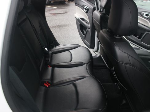 Used 2023 Jeep Compass Limited AWD/4WD image 30
