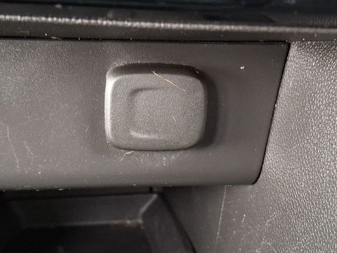 Used 2024 Buick Encore GX Sport Touring image 27