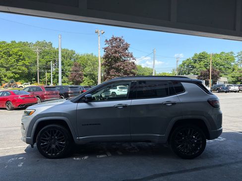 Used 2023 Jeep Compass High Altitude AWD/4WD image 4