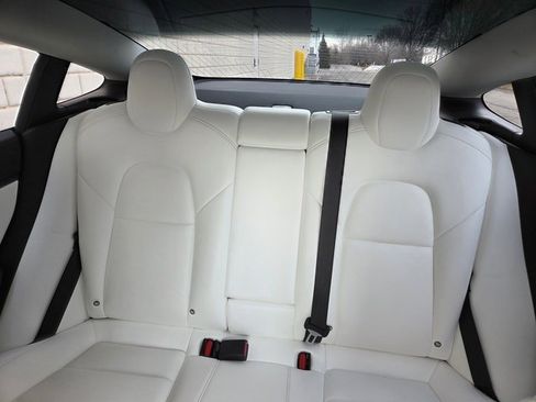 Used 2018 Tesla Model 3 Long Range image 41