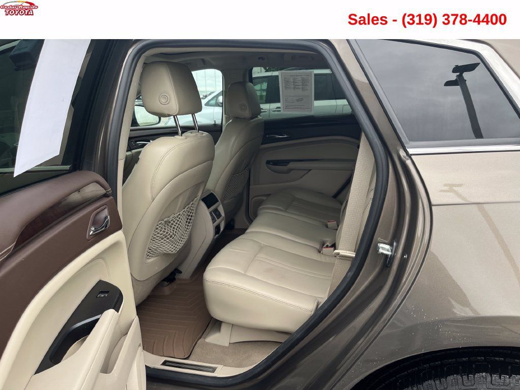 Used 2015 Cadillac SRX Luxury w/ Driver Awareness Package FWD image 21