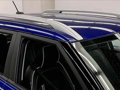 Used 2024 Hyundai Venue Limited image 10