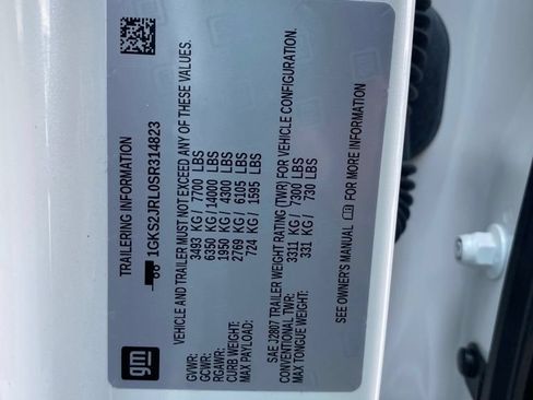 Used 2025 GMC Yukon XL Denali AWD/4WD image 33