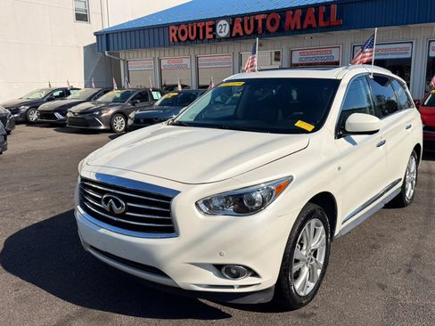Used 2015 INFINITI QX60 FWD w/ Deluxe Touring Package image 4