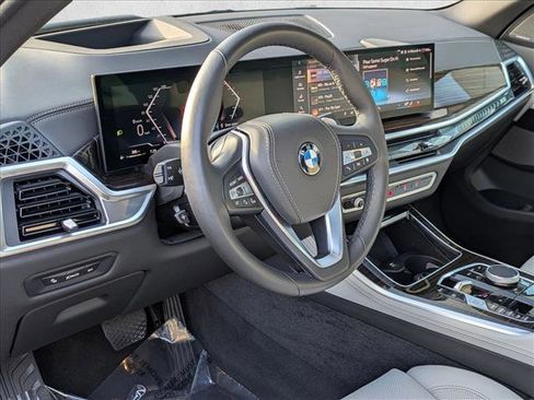 Used 2025 BMW X5 xDrive40i w/ Climate Comfort Package image 10