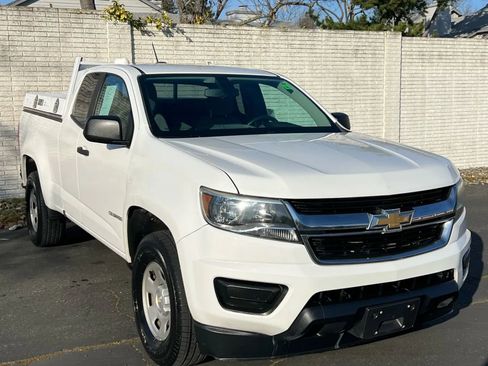 Used 2016 Chevrolet Colorado W/T w/ WT Convenience Package image 3