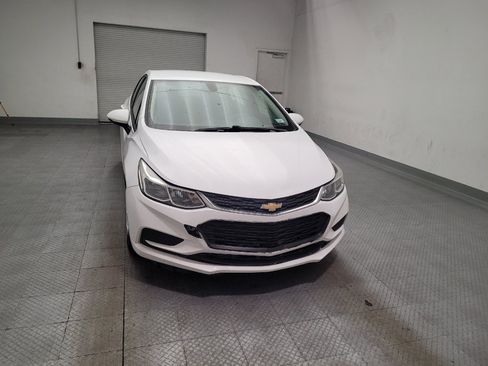 Used 2018 Chevrolet Cruze LS FWD image 14