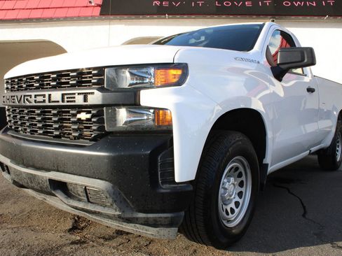 Used 2019 Chevrolet Silverado 1500 W/T w/ Trailering Package image 6