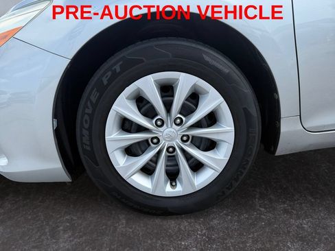 Used 2015 Toyota Camry LE FWD image 9