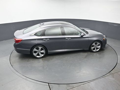 Used 2019 Honda Accord Touring image 41