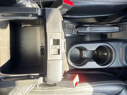 Used 2015 Jeep Wrangler Unlimited Rubicon image 25