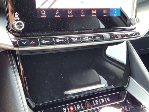 New 2025 Jeep Wagoneer Series II image 17