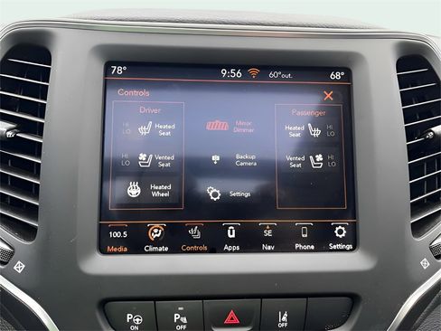 Used 2023 Jeep Cherokee Altitude Lux w/ Lux Elite Package image 29