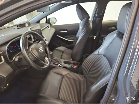 Used 2023 Toyota Corolla XSE FWD image 5